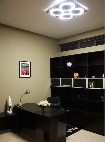 �Ϻ��������ҵĺ�(ji��n)�s֮��