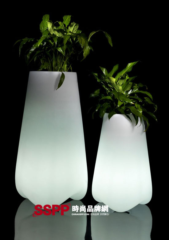 KarimRashid�OӋVONDOM�r�мҾ�