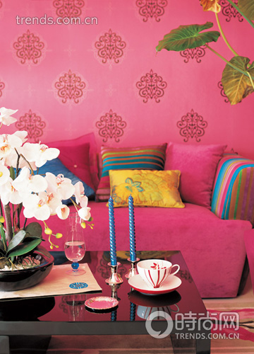 ׌�G��ɫ�ڼ��и��{(di��o)����