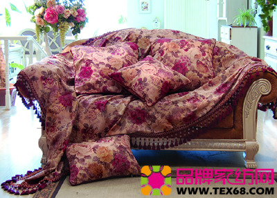 漂亮沙發(fā)巾讓沙發(fā)更美觀