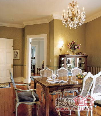 �Wʽ�ŵ乫Ԣ���㴩Խ�r��