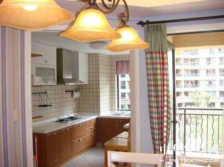 �������L����к���@��