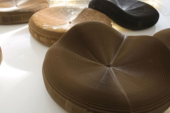 牛皮紙做成的蜂窩沙發