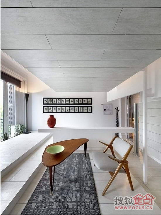 ���������Ӵεİ�ɫסլ