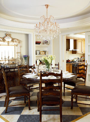 �����󷽵���ʽ�L��Ԣ