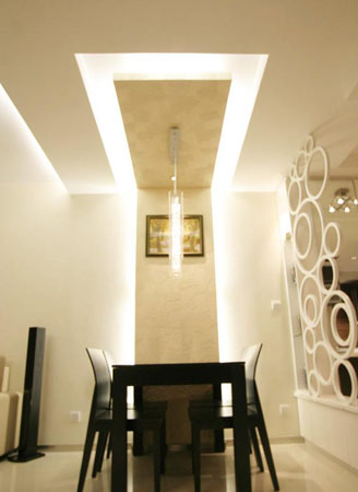 �ڰ���IN��ɫ�{(di��o)������