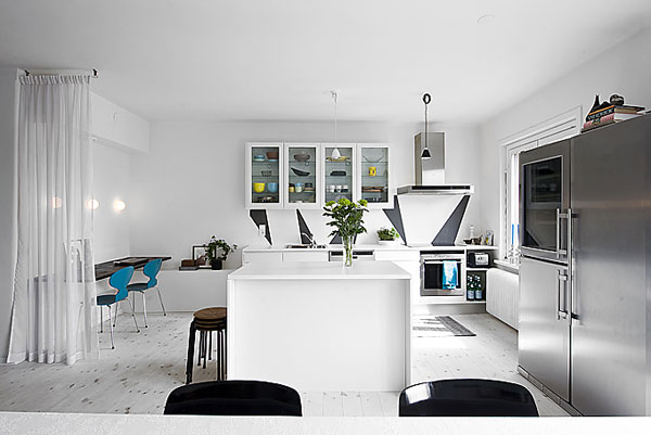 ����ƽ��Ԣ��(ji��n)�s�r(sh��)�д�đ��ɫ