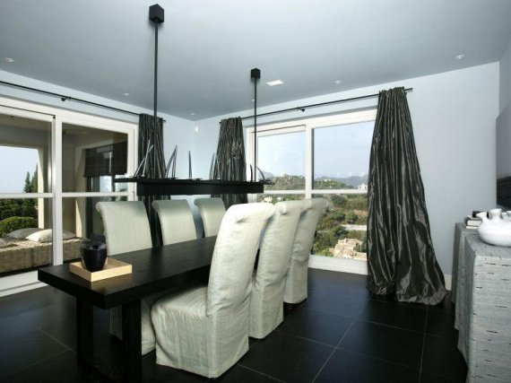 ��Ȼ��ɵ��������e���OӋ