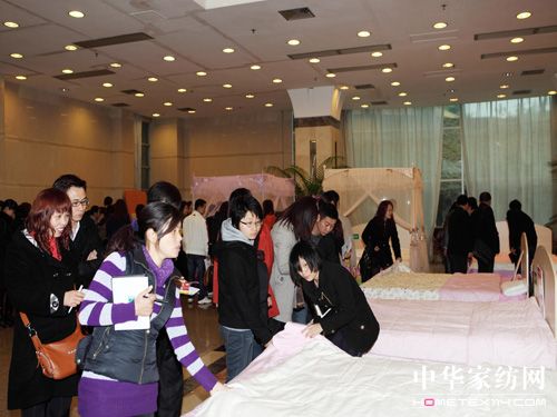 �h(yu��n)��(m��ng)�Ҽ�2011���ļ��a(ch��n)Ʒ�l(f��)����(hu��)¡�����_