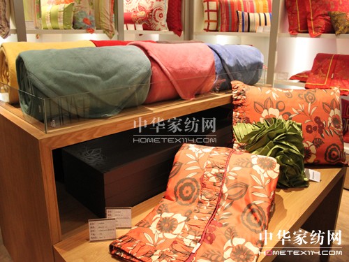 �z��•���{ܛ�b�ĕr�����J