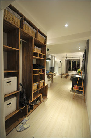 �Ұ���ɫ������Ԣ