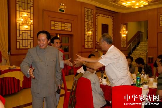 �Ї���(j��ng)��(j��)��̼�D(zhu��n)���c�ɳ��m(x��)�l(f��)չ���