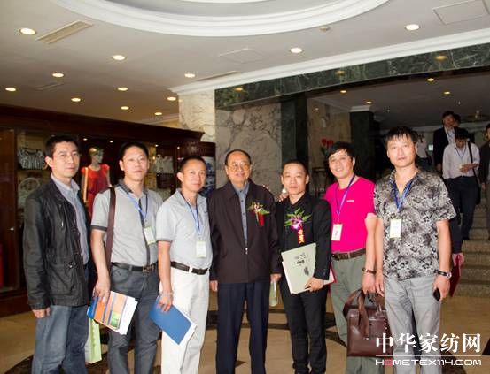 �Ї���(j��ng)��(j��)��̼�D(zhu��n)���c�ɳ��m(x��)�l(f��)չ���