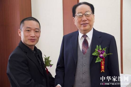 �Ї���(j��ng)��(j��)��̼�D(zhu��n)���c�ɳ��m(x��)�l(f��)չ���