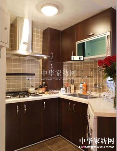 С���͵ġ���Ԣ�������|�ρ��L(f��ng)�����[(�D)