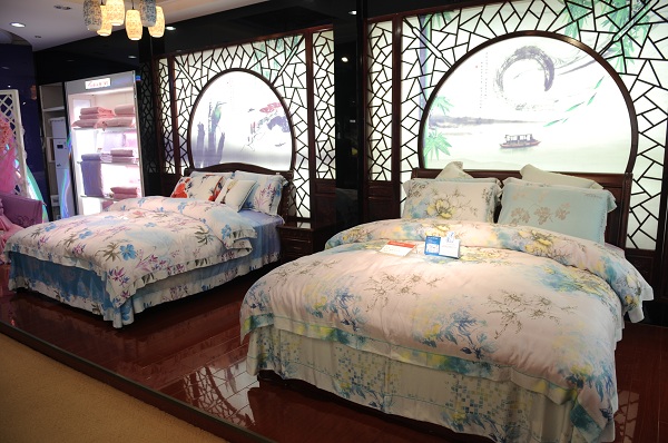 ���m2012����퍡���Ʒչʾ����ʽ���_