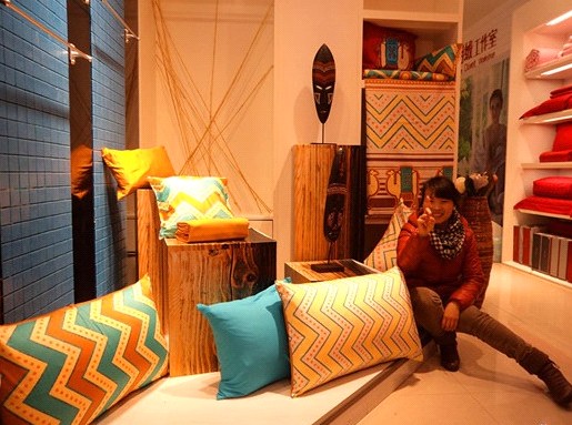 艾萊依2012春夏新品上市培訓會登陸河南