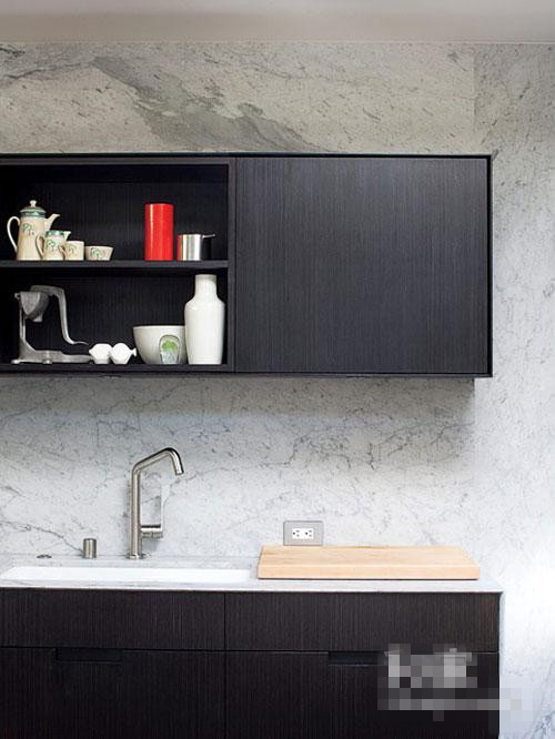 ���c�۵���ײ�F�����s�L��Ԣ