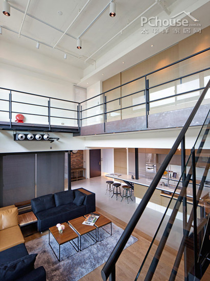 �w��͢�߈A�A�Č���LOFT��Ԣ�ع�