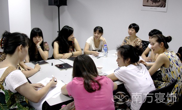 南方寢飾2012年第三季度營銷系統培訓會召開