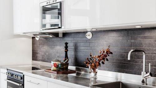 ���W��ɫ��Ԣ����˼�h����ˬ