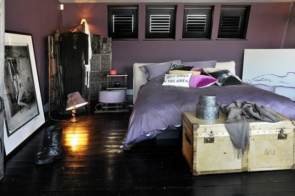 Ӣ������L���غ�ɫ��Ӱ���˹�Ԣ