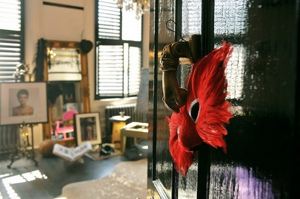 Ӣ������L(f��ng)���غ�ɫ��Ӱ���˹�Ԣ