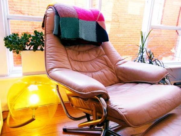 ɫ�ʼ��ʵ�ˇ�g֮�һ���L��Ԣ