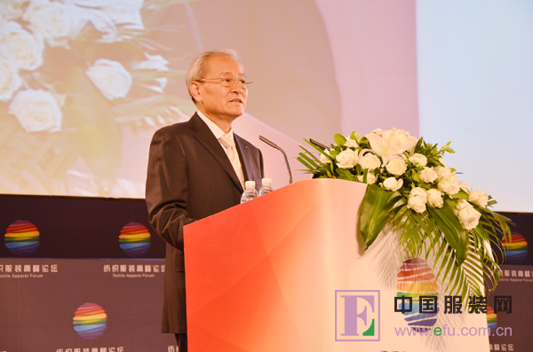 第一財(cái)經(jīng)中國經(jīng)濟(jì)暨2012紡織服裝高峰論壇舉行
