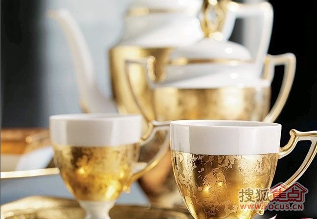 華麗金色餐具助興中秋盛宴(上)