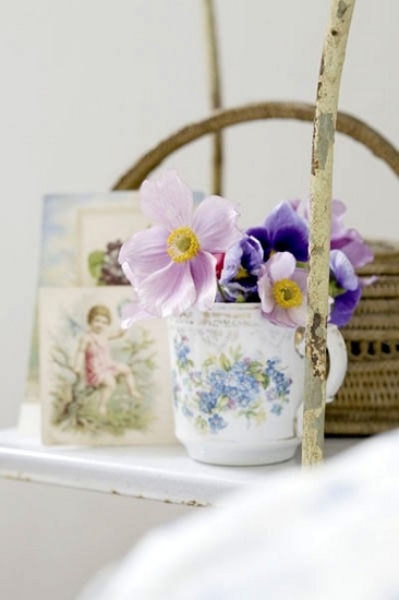 ��ɫ���������ĵ�Ľ��ڹ�Ԣ