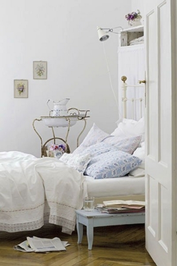 ��ɫ���������ĵ�Ľ��ڹ�Ԣ