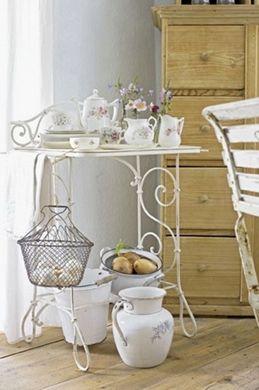 ��ɫ���������ĵ�Ľ��ڹ�Ԣ