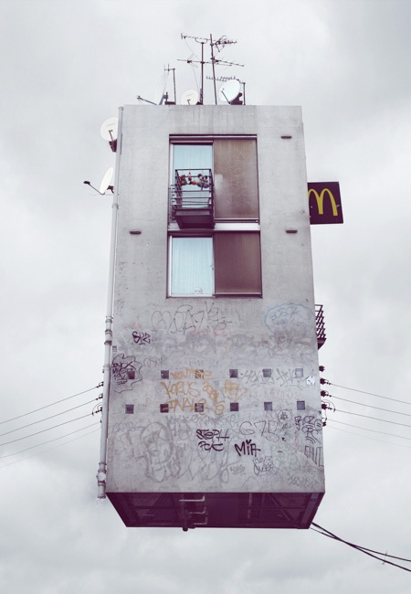 另眼看家居會飛的超現實主義房子