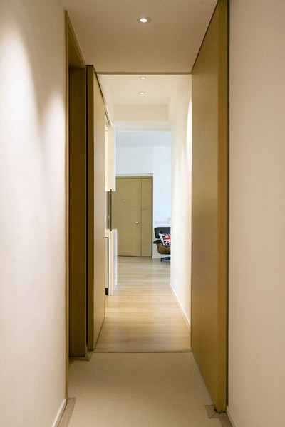 ������F����۰�ɫ�{��Ԣ�OӋ(��)