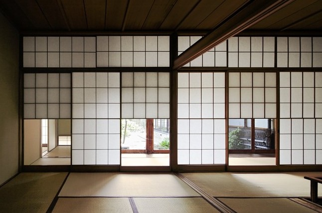 ����F��Ԫ�ص��ձ��vʷ��լ