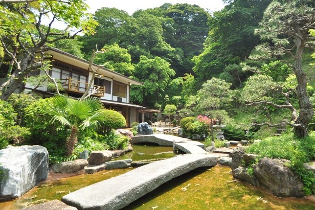 ����F��Ԫ�ص��ձ��vʷ��լ