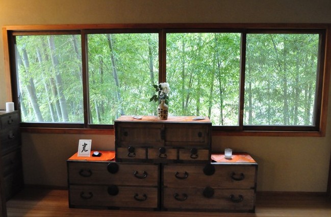 ����F��Ԫ�ص��ձ��vʷ��լ