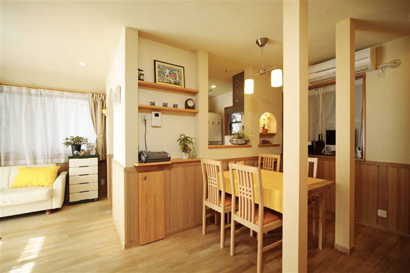 �ձ����D��ůɫ�{��լ