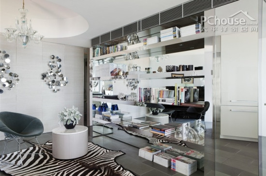 �R�����D(zhu��n)���g͸��������Ԣ