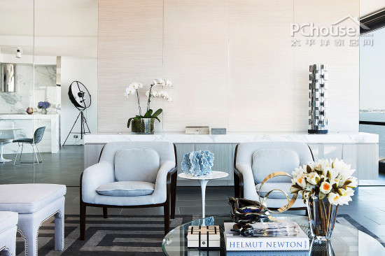 �R�����D(zhu��n)���g͸��������Ԣ