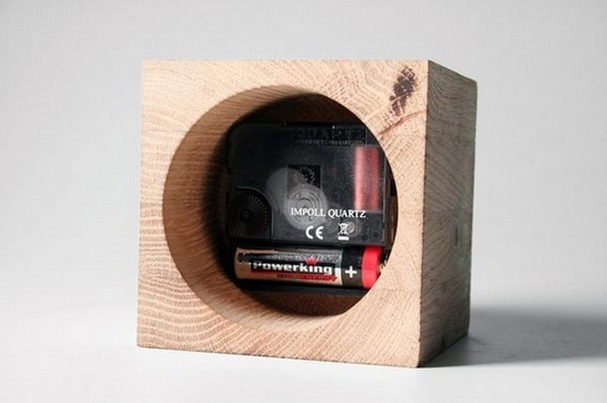 Focus簡(jiǎn)約創(chuàng)意小鬧鐘