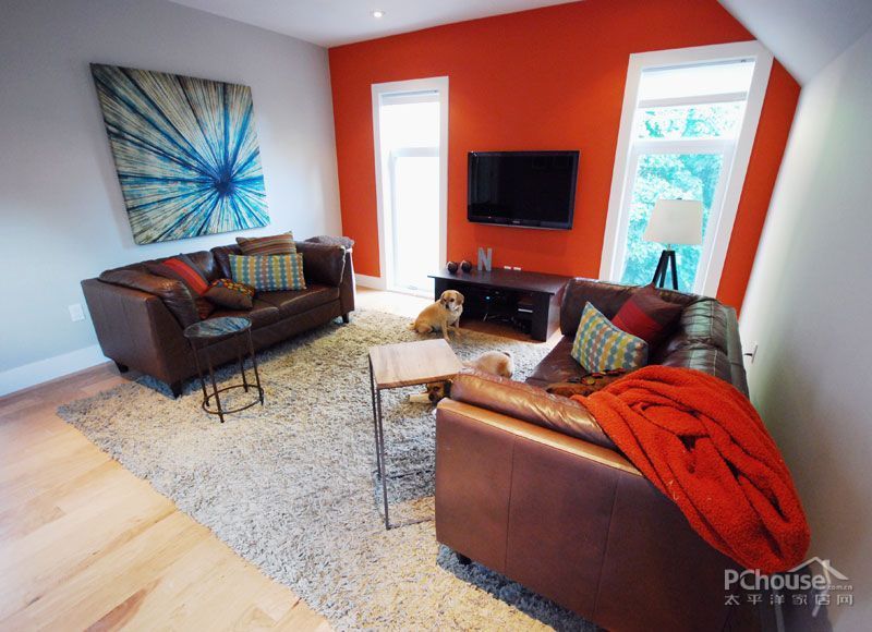 ��ůɫ����ײ80�������Ԣ