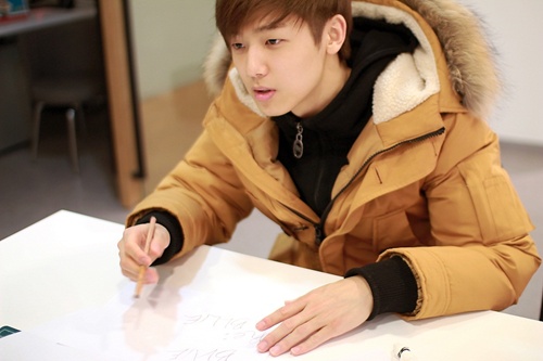 CNBLUE���c�����桶Re:Blue���OӋ���J�C��