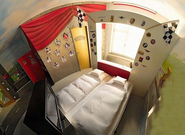 ��V8��܇�ۺ������}�Ƶ�