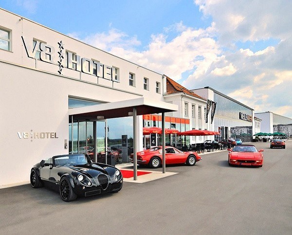 ��V8��܇�ۺ������}�Ƶ�