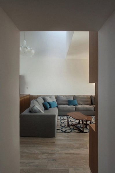 ���m�����R����250ƽ�ׄe��