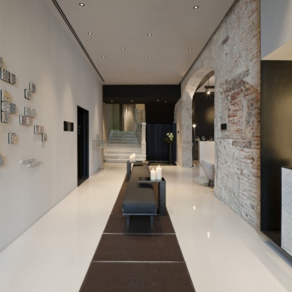 �������߂�����Caro�Ƶ��OӋ