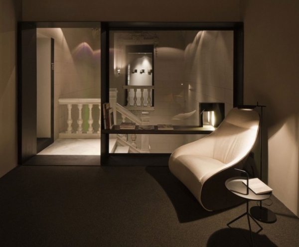 �������߂�����Caro�Ƶ��OӋ