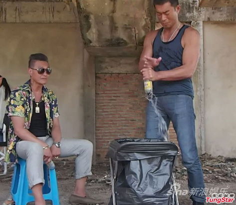 ���옷̩������Ƭ�F�������ƹ�